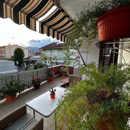 Soba Za Odmor Nika Hotel Kastela Exterior photo